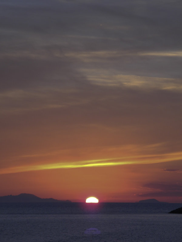 Sunset over the islands ver
