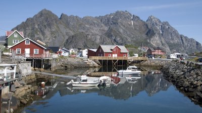 Henningsvaer morning