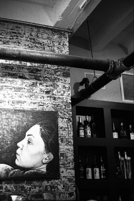 art / wine gallery