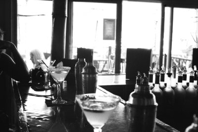 au bar