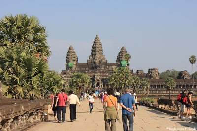 Further into Angkor Wat