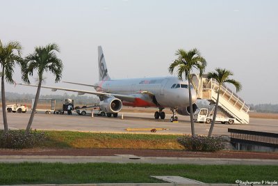 Siem Reap airport - the plane that brought us back