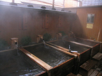 6 different types of hot-springs