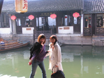 Trying to push Haruhi to the water :p