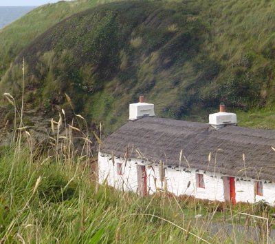 traditional cottage.JPG