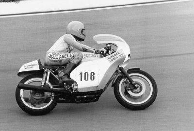 Franco Uncini - Italia - Ducati 750, team Spaggiari 1975
