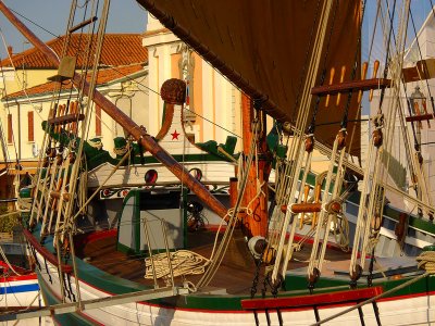 Travel Boat, top side