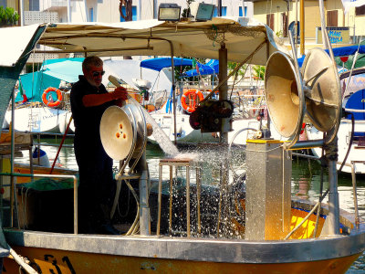 Wash the boat after fishing at night