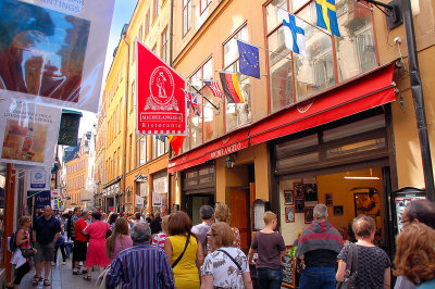 Wide angle and shopping...OMG!