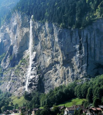 waterfall lauterbrunnen valley .jpg