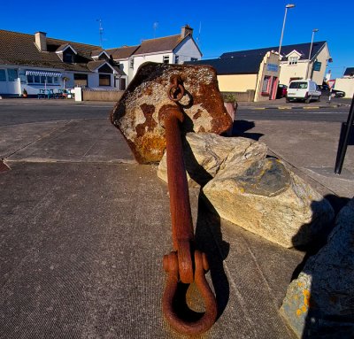 old anchor .jpg