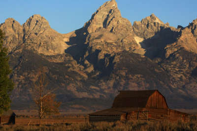 Another Mormon Barn & Gran Teton shot