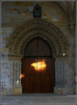A light ray in the Cathedral