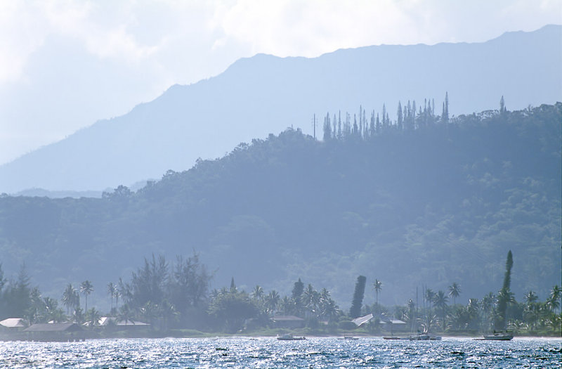 14-12 Silhouette of Hanalei