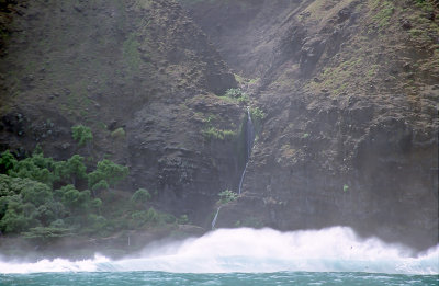 18-27-Waterfall, Waves and Wind