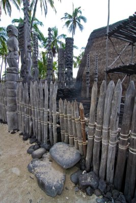 C4613 Entrance to Hale o Keawe