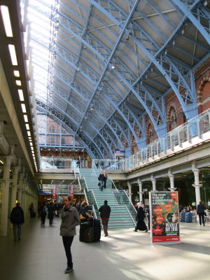 gorgeous train station leaving London to Paris