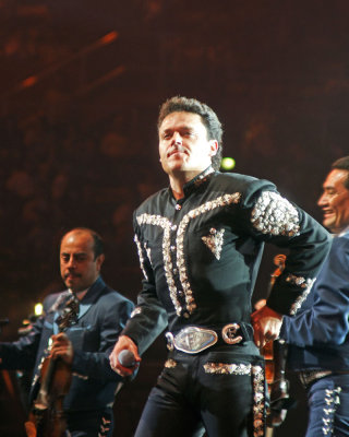 Pedro Fernández - ¡Viva el Mariachi! 2009