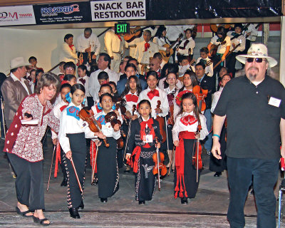 Mariachi Students - 2009 -02.jpg