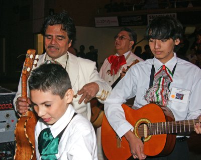 Mariachi Students - 2009 -16.jpg