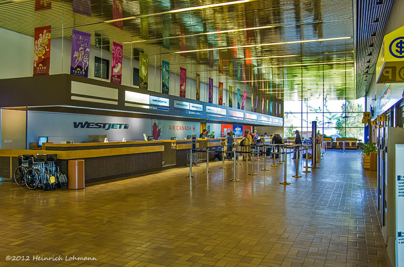 K5G4219a-Whitehorse Airport.jpg