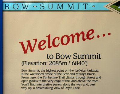 K215678-Bow Summit sign.jpg