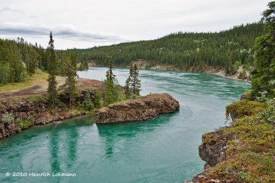 K225801-Yukon River upstream from Miles Canyon.jpg