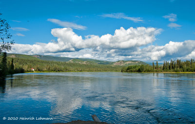 K225285-Yukon River at Carmacks.jpg