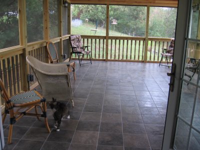 New screened porch.jpg