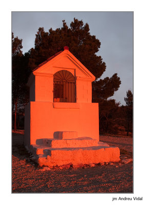 Eos, the fingers of pink, caresses sant Marc (Rossell)