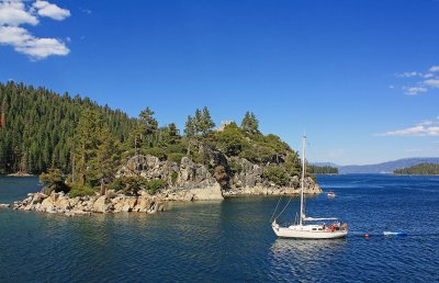 Sailing around Fannette Island