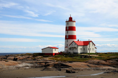 Phare de Pointe-des-Monts