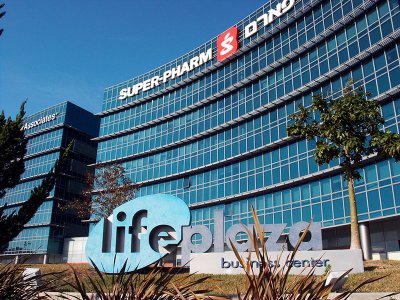 Life plaza