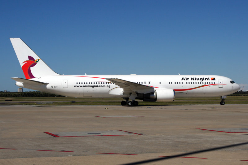 AIR NIUGINI BOEING 767 300 BNE 03AUG2010 RF IMG_5054.jpg