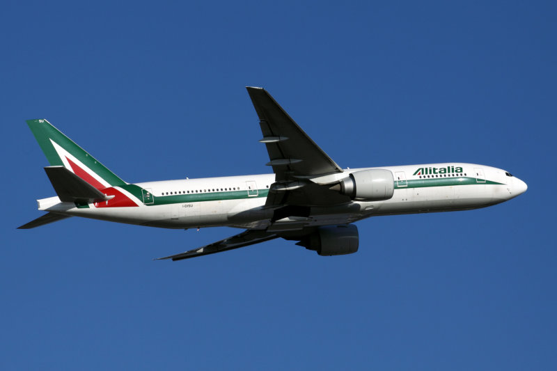 ALITALIA BOEING 777 200 NRT RF IMG_8475.jpg