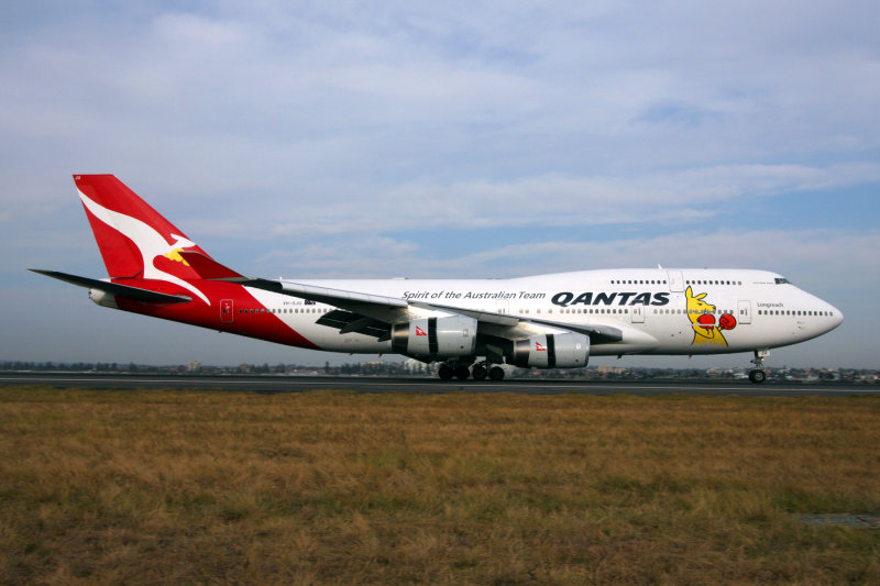 QANTAS BOEING 747 400 SYD RF IMG_7230.jpg