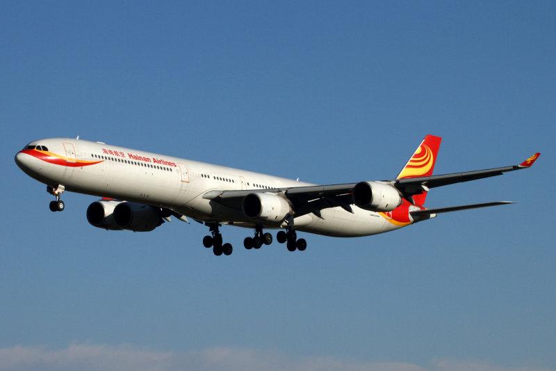 HAINAN AIRLINES AIRBUS A340 600 BJS RF IMG_7237.jpg