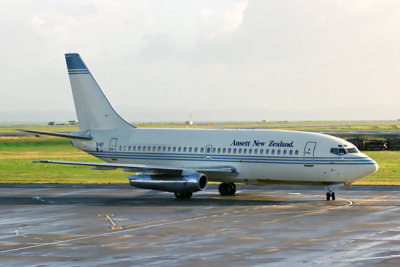 ANSETT NEW ZEALAND BOEING 737 200 AKL RF 161 29.jpg