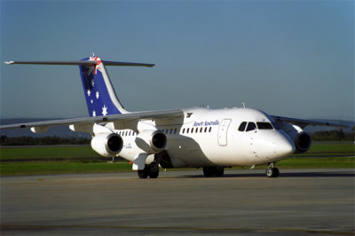 ANSETT AUSTRALIA BAE 146 200 PER RF 924 10.jpg