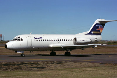 ANSETT FOKKER F28 1000 SYD RF 305 25.jpg