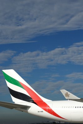EMIRATES AIRBUS A340 500 BNE RF IMG_0620.jpg