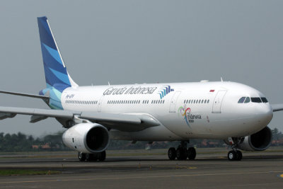 GARUDA INDONESIA AIRBUS A330 200 CGK RF IMG_1838.jpg
