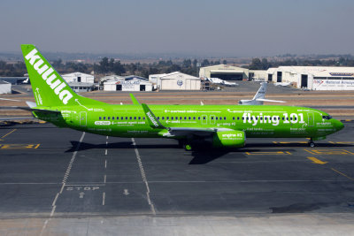 KULULA.COM BOEING 737 800 LSR RF IMG-4889.jpg