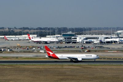 MELBOURNE AIRPORT RF IMG_6196.jpg
