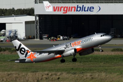 JETSTAR AIRBUS A320 BNE RF IMG_1779.jpg