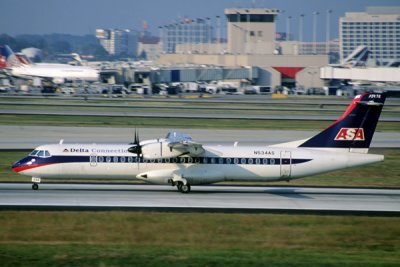 DELTA CONNECTION ATR72 ATL RF S4229.jpg