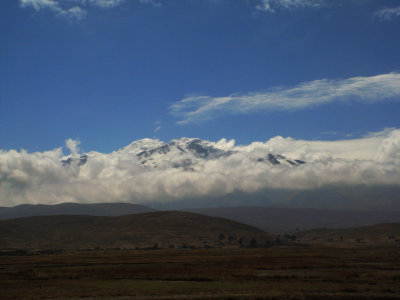 Mountains around La Paz