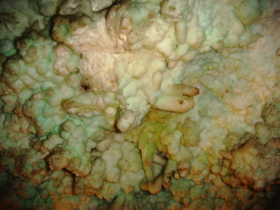 Aragonite Containing Nickel Gives Green Color