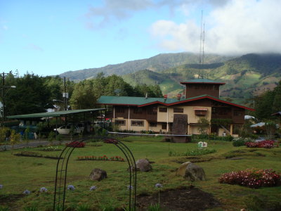 Los Quetzales Lodge