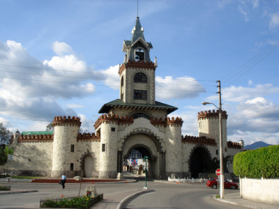 Gates of Loja - Puerta de la Ciudad